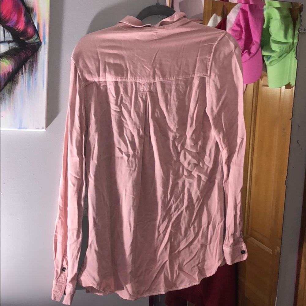 Pink button down Blouse! - Picture 4 of 4